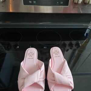Sam & Libby Pink Sandsls NWOT 7 1/2